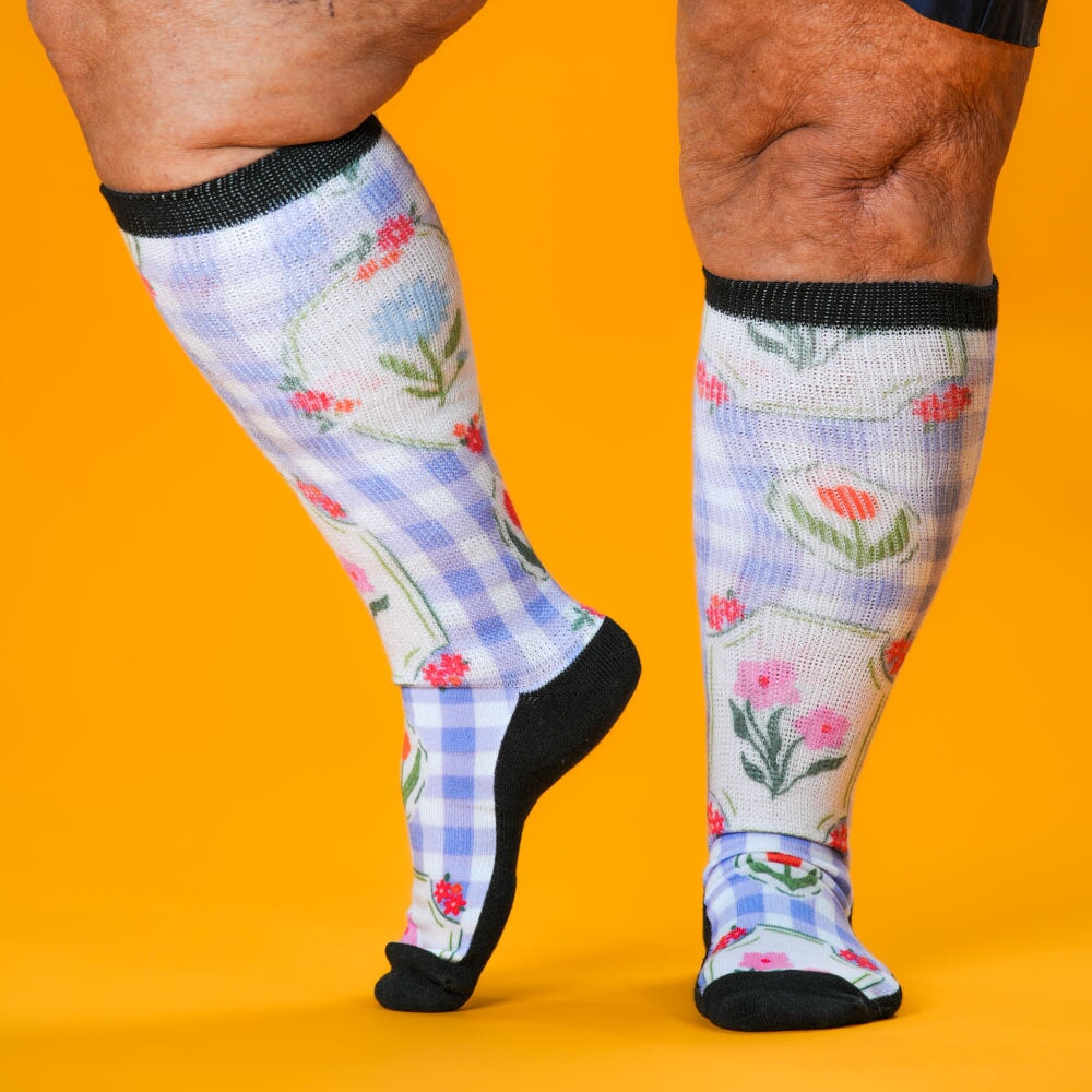 Lavender Picnic EasyStretch™ Socks