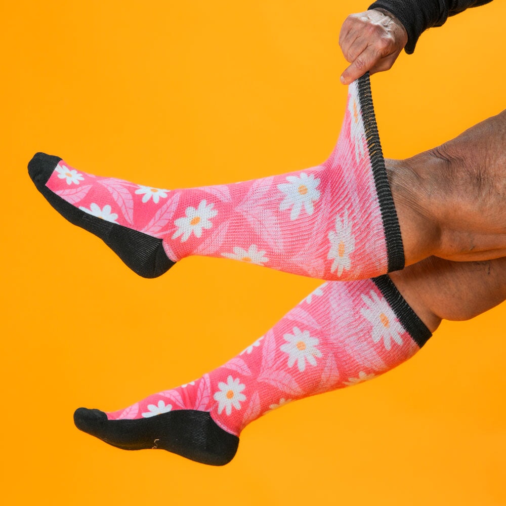 Coral Daisy EasyStretch™ Socks