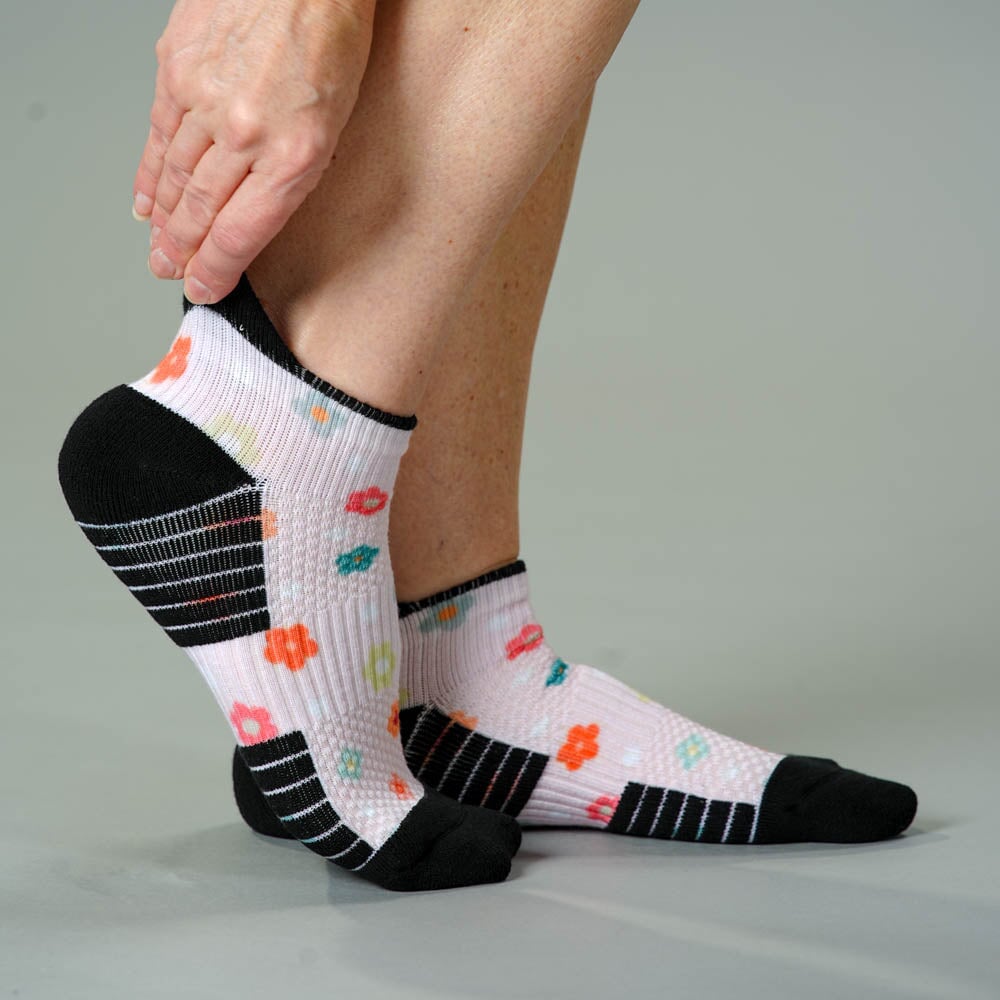 Daisy Dots Ankle Compression Socks