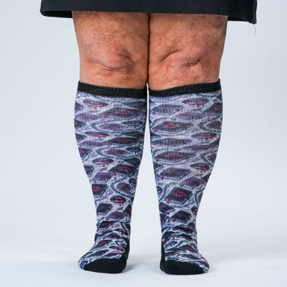 Dark Secrets EasyStretch™ Socks